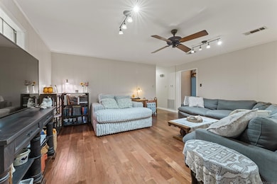 7872 Director Dr, Baton Rouge, LA 70817 - photo 6