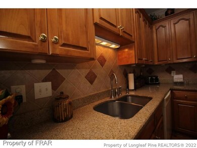 324 Glenburney Dr, Fayetteville, NC 28303 - photo 5