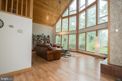 756 Wisteria Ln, Berkeley Springs, WV 25411 - photo 4