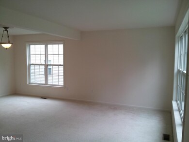 6389 Grateful Heart Gate, Columbia, MD 21044 - photo 4