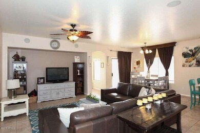 Great-Dining Room (2)