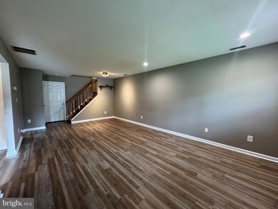 807 Kirby Way unit 807, Mount Laurel, NJ 08054 - photo 3