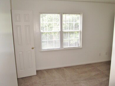 327 Bracken Place, Jacksonville, NC 28540 - photo 7