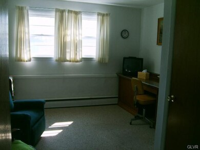 821 Fairmont Ave, Whitehall, PA 18052 - photo 7