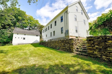 67-69 Petersham Rd, Hardwick, MA 01037 - photo 6