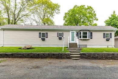 27 Crowell St, Acushnet, MA 02743 - photo 2