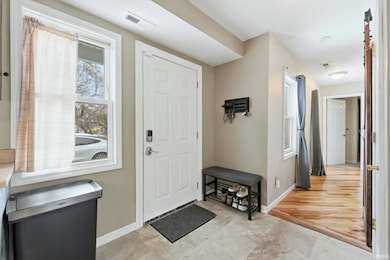 3302 Mcarthur Dr, Fort Wayne, IN 46809 - photo 4