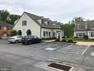 267 W Uwchlan Ave unit 1, Downingtown, PA 19335 - photo 2