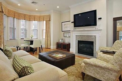 366 Tappan St unit 2, Brookline, MA 02445 - photo 2