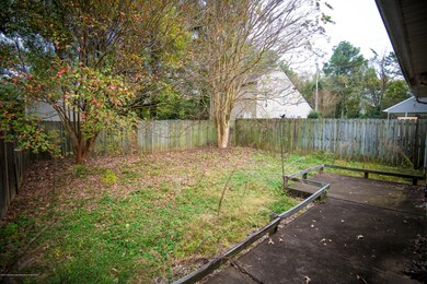 1976 E PARKWAY