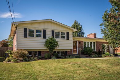 8704 Cottingham Way-05