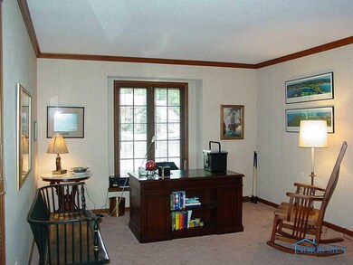 2511 Challedon Ct, Ottawa Hills, OH 43615 - photo 7