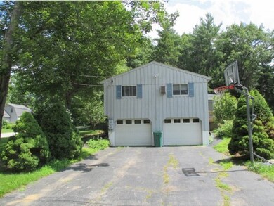 18 Rochester Ave, Rochester, NH 03867 - photo 2