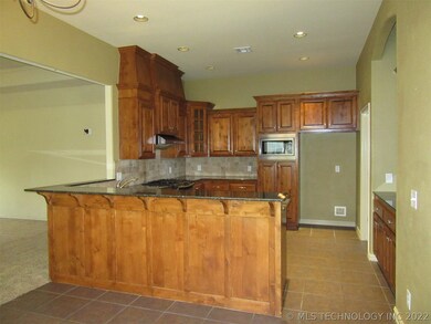 unlisted-address, Broken Arrow, OK 74014 - photo 4