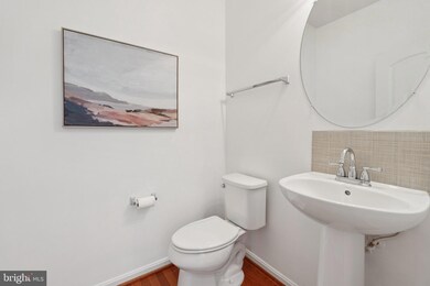 42121 Oak Crest Cir, Aldie, VA 20105 - photo 7