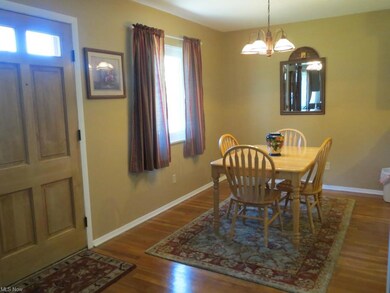 29524 Meadow St, Wickliffe, OH 44092 - photo 5