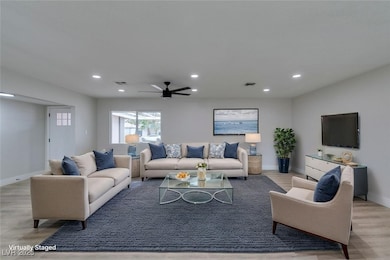 3822 Don Carlos Dr, Las Vegas, NV 89121 - photo 3