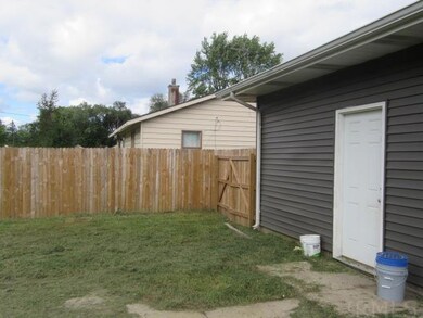 2423 Morehouse Ave, Elkhart, IN 46517 - photo 5