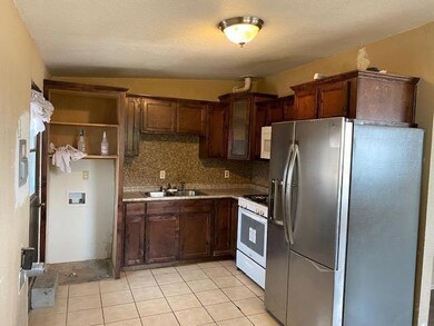 437 Mccarthy Ave, El Paso, TX 79915 - photo 4