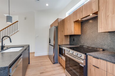 2206 Arroyo Ave unit 105, Dallas, TX 75219 - photo 4