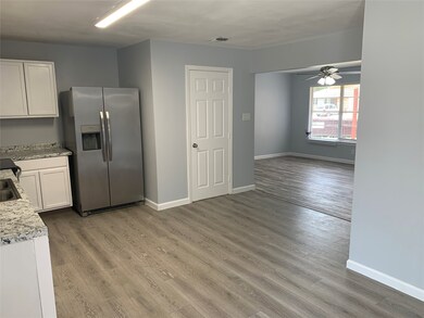 10422 Kelburn Dr, Houston, TX 77016 - photo 2