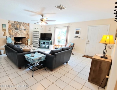 1490 - Living Room 1 (new)