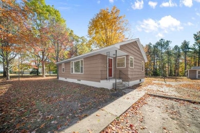 73 Eugene Ave, Norton Shores, MI 49441 - photo 2