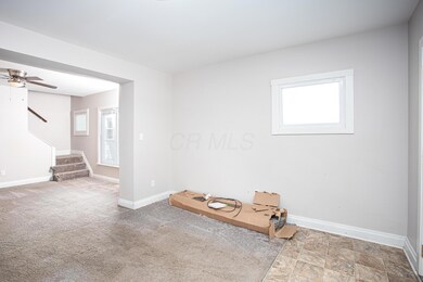 1367 Living room