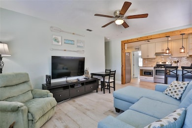 829 E 9th Ave, New Smyrna Beach, FL 32169 - photo 5