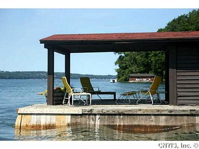 Waterfront/Dock/Pier