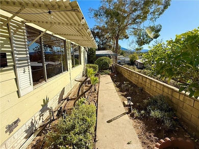 4040 Piedmont Dr unit 129, Highland, CA 92346 - photo 2