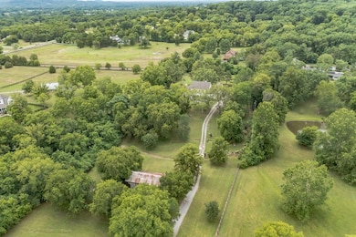 815 Sneed Rd W, Franklin, TN 37069 - photo 2