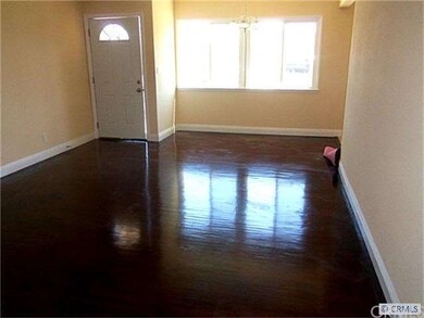 Living room/Dinning area