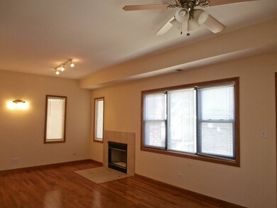 4955 N Damen Ave unit 1, Chicago, IL 60625 - photo 2
