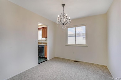 2919 Roundtree Dr unit 209, Troy, MI 48083 - photo 7