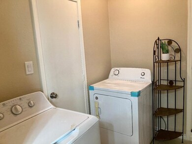 6834 Driftwood St, Houston, TX 77021 - photo 6