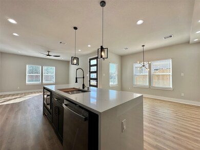 2444 Carmel St unit B, Houston, TX 77091 - photo 6