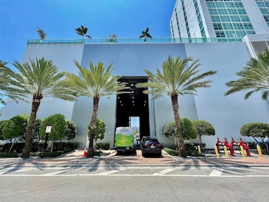 400 Sunny Isles Blvd Dd 204, Sunny Isles Beach, FL 33160 - photo 2