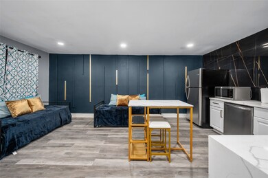 601 E 7th St unit 15, Houston, TX 77007 - photo 2