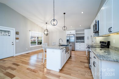 48 Tipperary Dr, Asheville, NC 28806 - photo 6