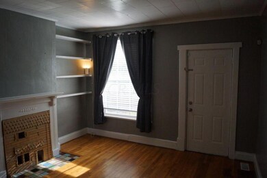 1600 living room 2