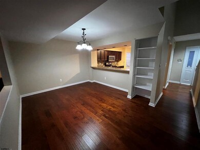 684 E Lake Front Cir unit 4, Galloway, NJ 08205 - photo 4