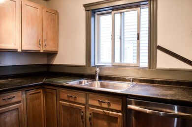 8 Pleasant St unit 1, Salem, MA 01970 - photo 3