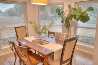 10903 Kentington Oak Dr, Humble, TX 77396 - photo 5