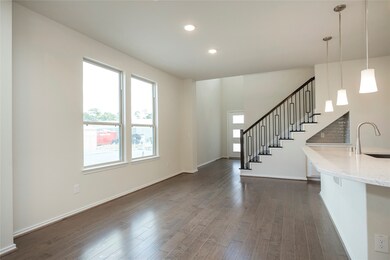 4006 Delta Rose St, Houston, TX 77018 - photo 6