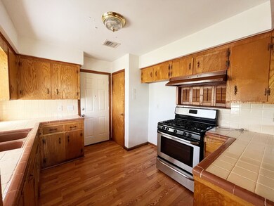 6922 Finch St, Houston, TX 77028 - photo 6