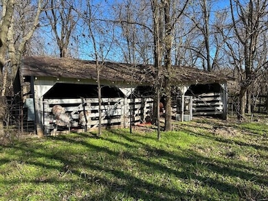 6678 Highway Bb, La Russell, MO 64848 - photo 4