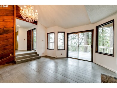 Living Room-Vaulted Ceilings