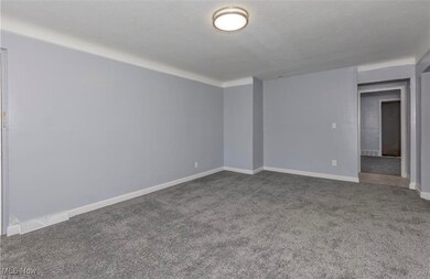 1460 S Belvoir Blvd, Cleveland, OH 44121 - photo 4