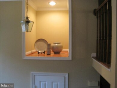 5727 Mason Bluff Dr, Burke, VA 22015 - photo 5